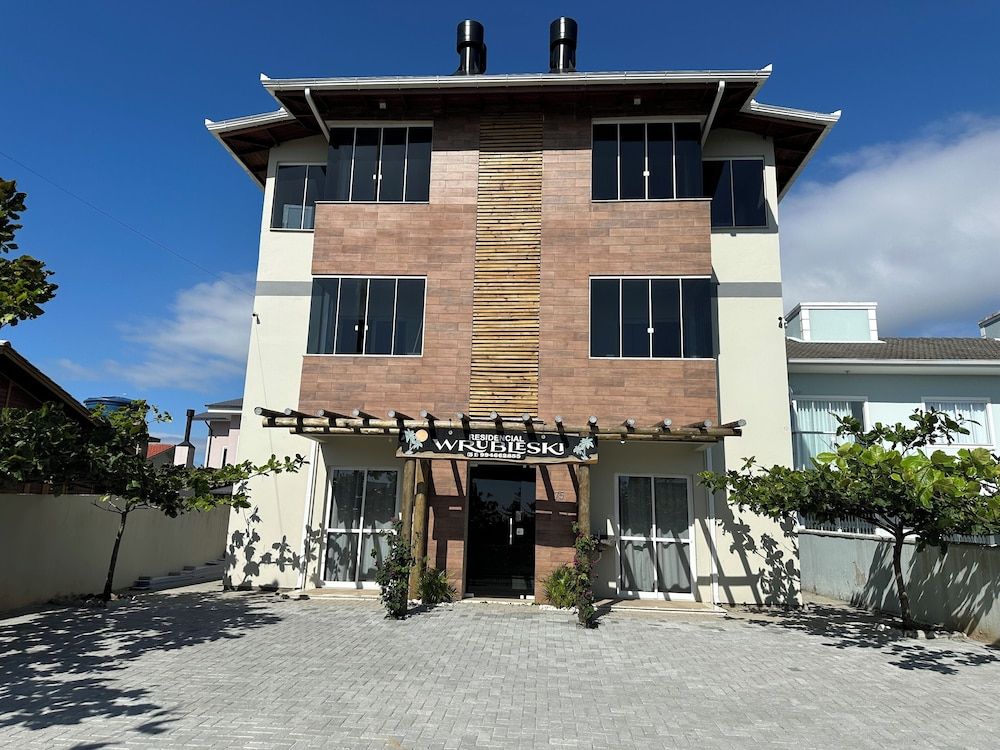 RESIDENCIAL WRUBLESKI SC