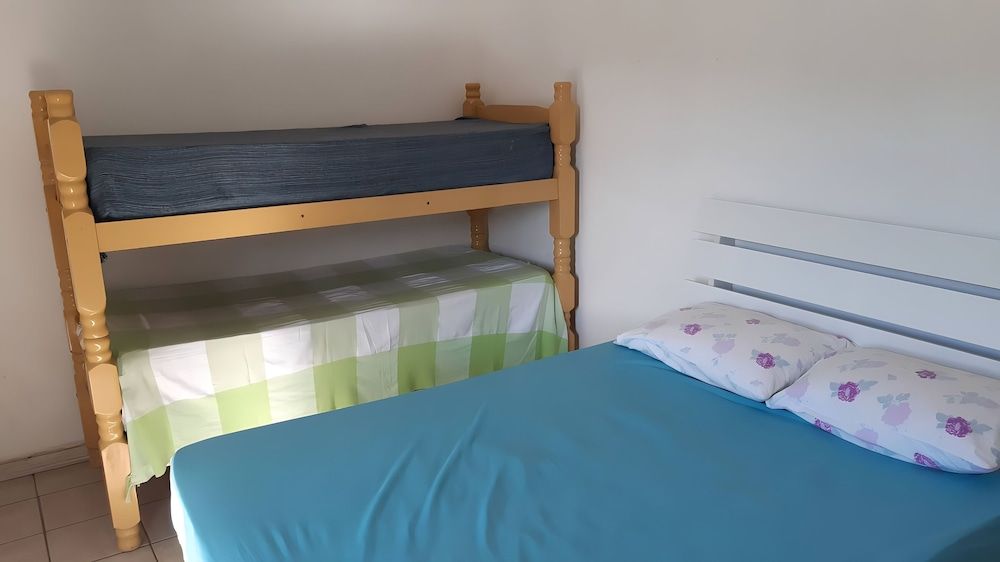 500m da Praia, BIWA Edifício com Piscina, 1garagem, WI-FI, Portaria 24hs, churrasqueira, playground, jardim, Centro do Guarujá, SP 3