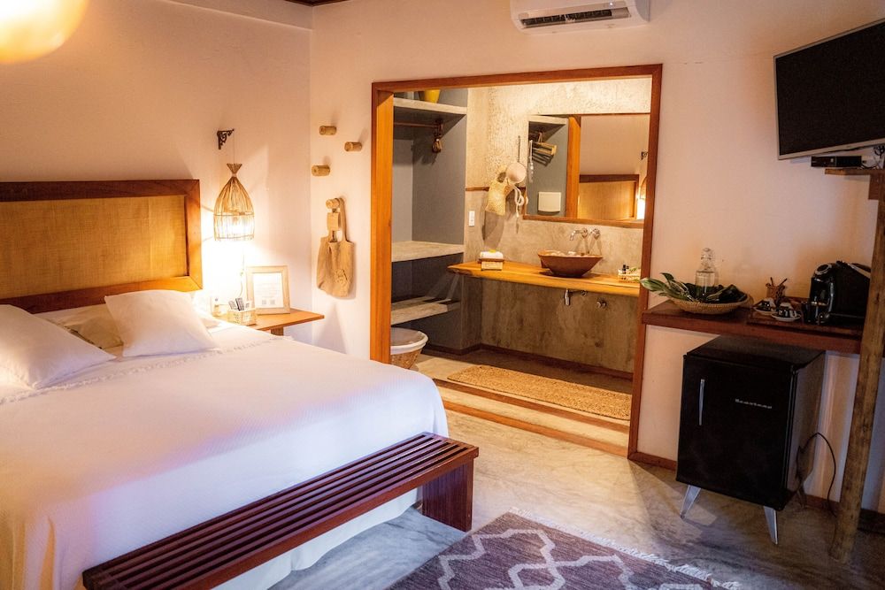 Aloha Village Hotel 3