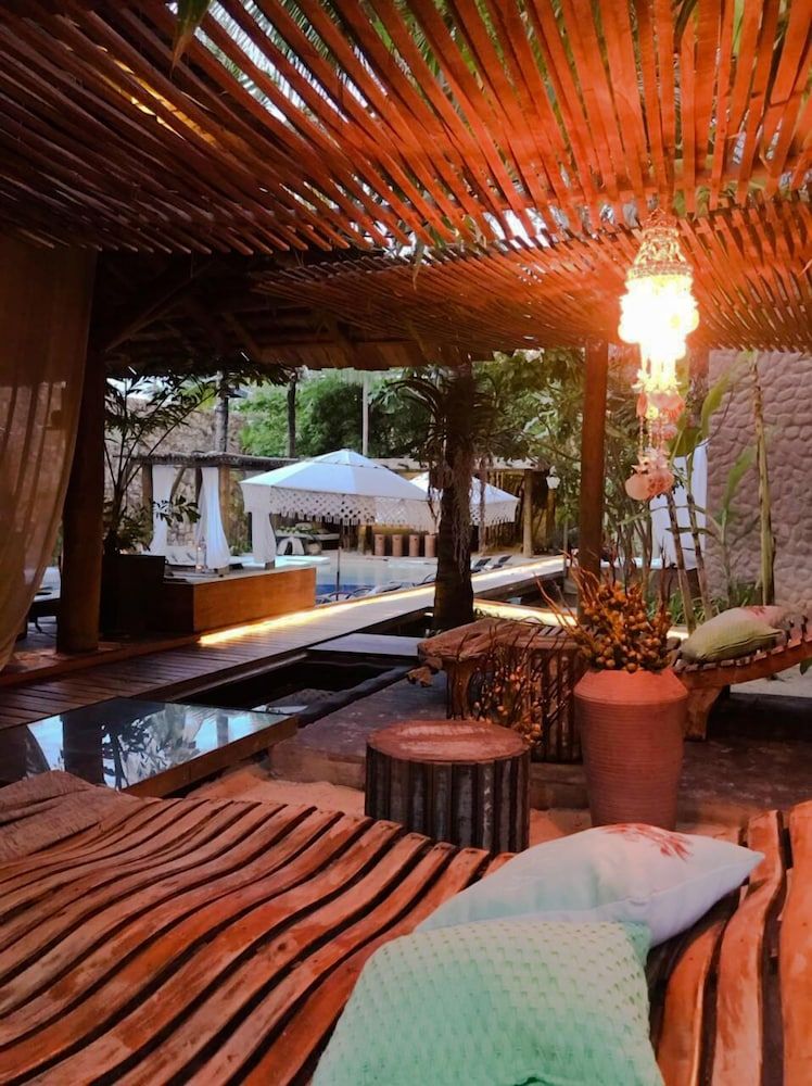 Aloha Village Hotel 2