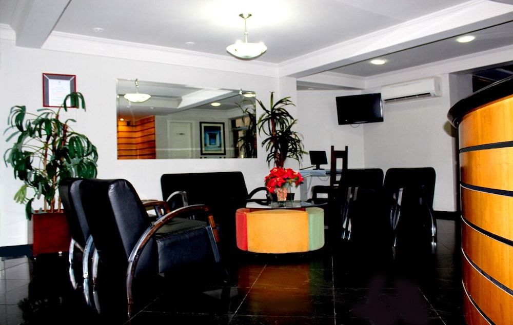 La Defense Apart Hotel 2