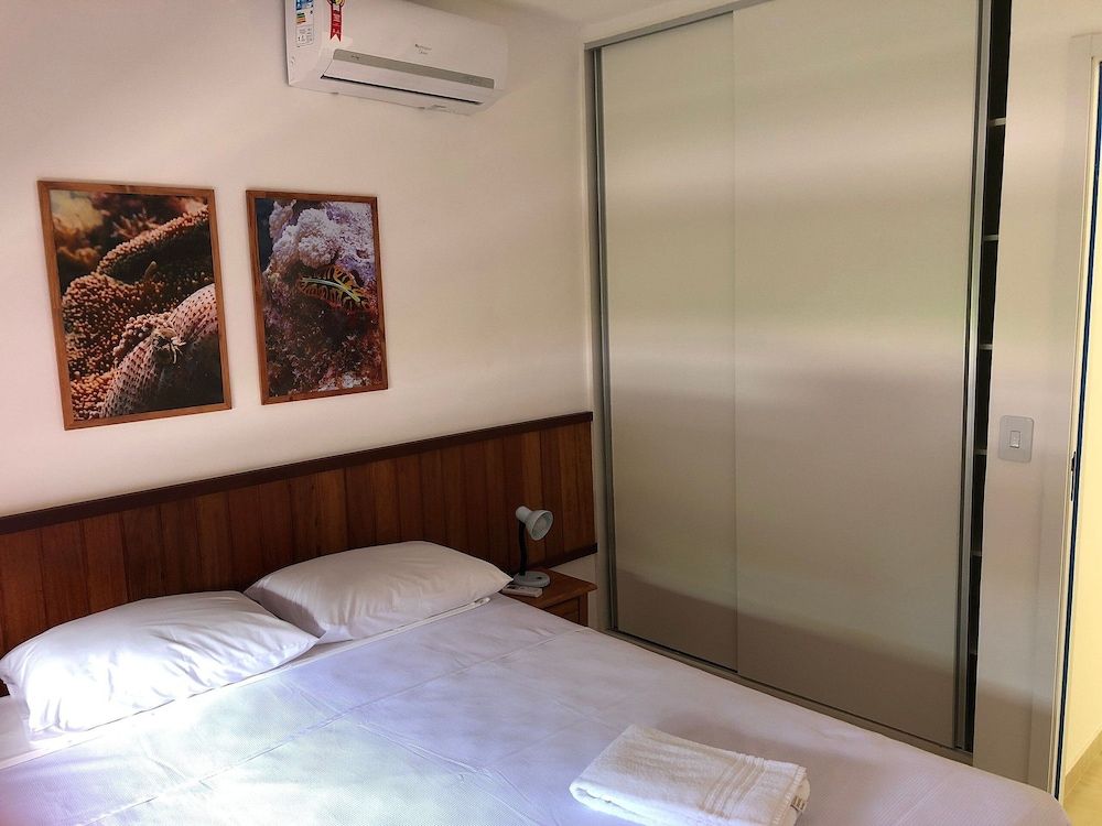 Apartamento na região de Guarajuba 3