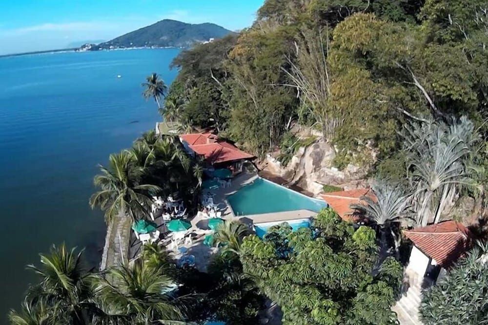 Hotel Mont Blanc Pierre 4 stelle a Itaguaí