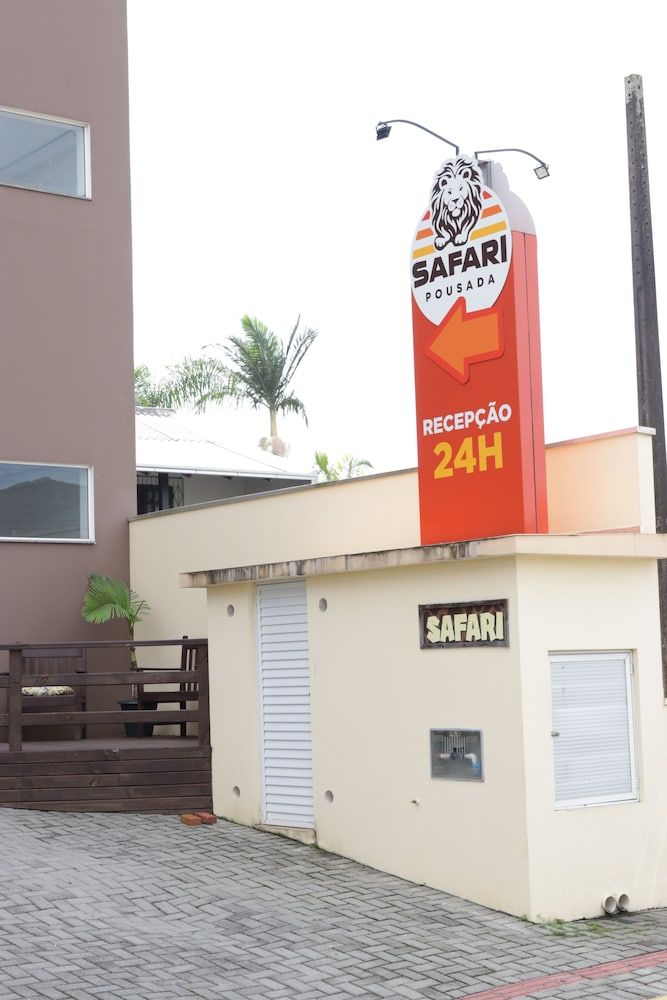 Pousada Safari -1 estrelas em Penha