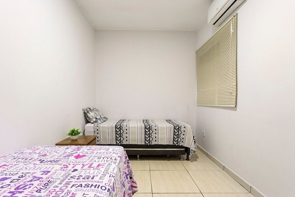 Ap 2 Qts com suíte  Garagem e Elevador 3