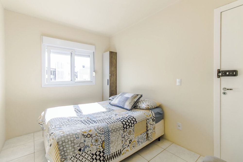 R. Lopes Trovão 333 3