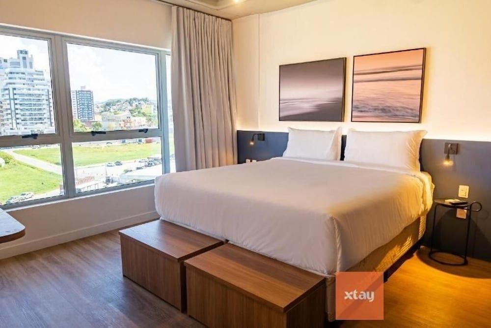 Atrium Studios by Xtay 2