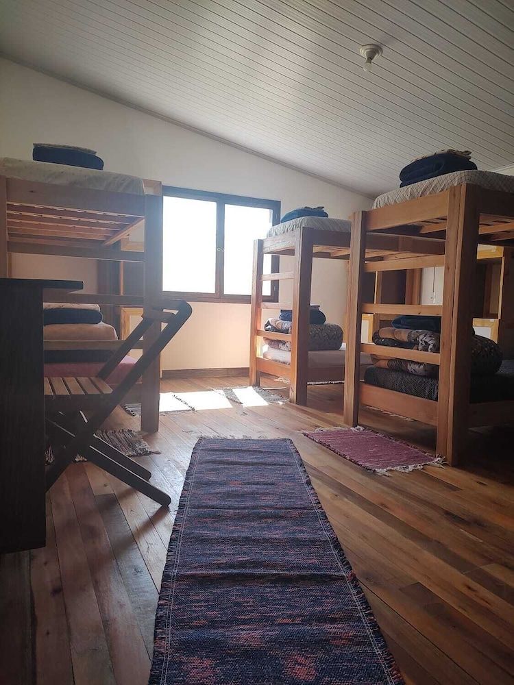 Hostel e Pousada Vale Mirante da Rocha 3