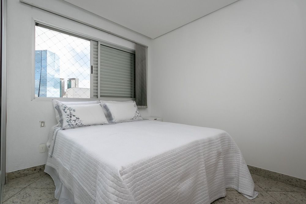 2 quartos no Vila da Serra 3