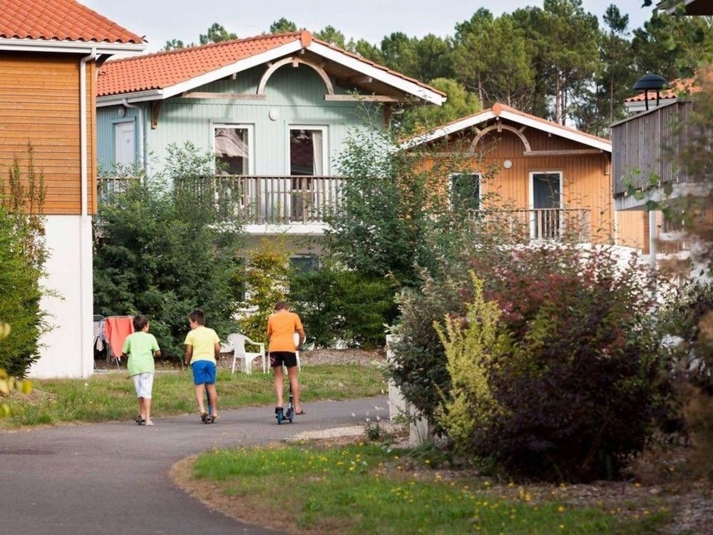 Laouchet le Hameau des Grands Lacs 2