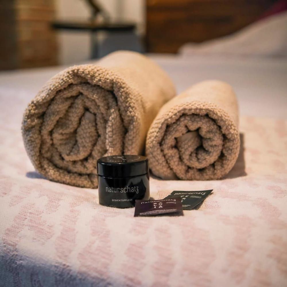 Hotel Rancho Los Lobos 3