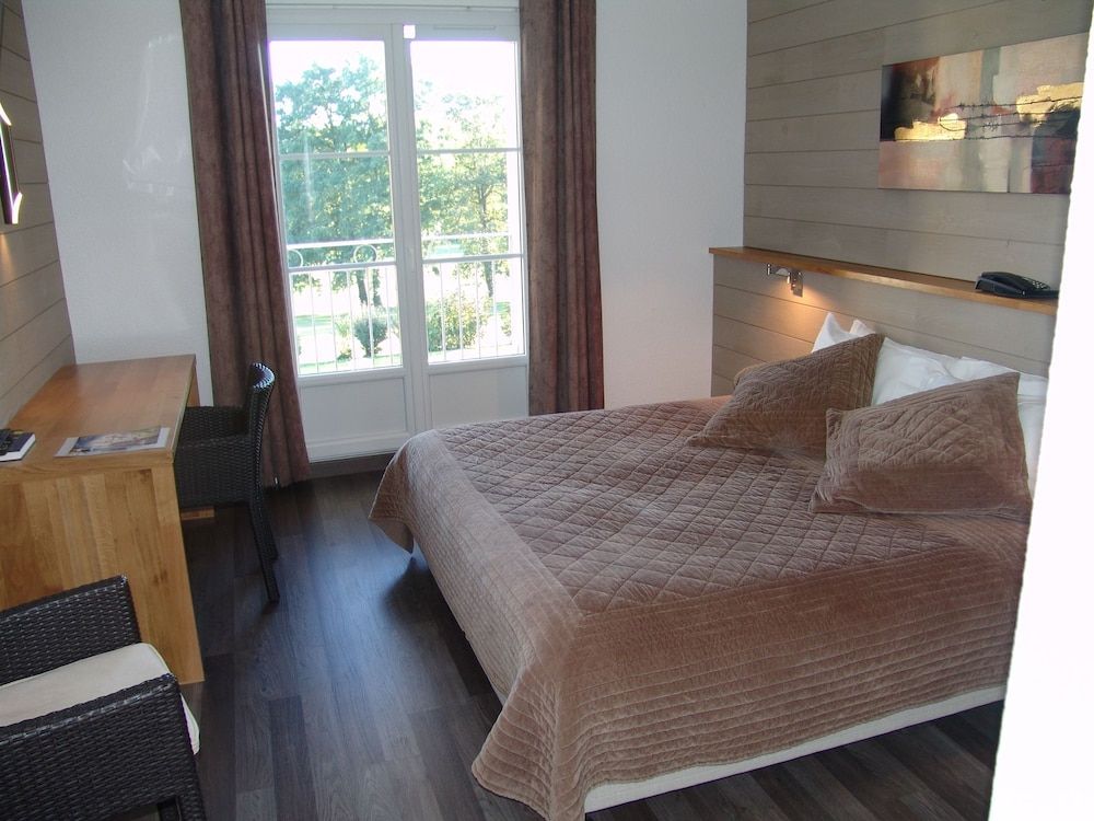 Brit Hotel du Golf Le Lodge 3