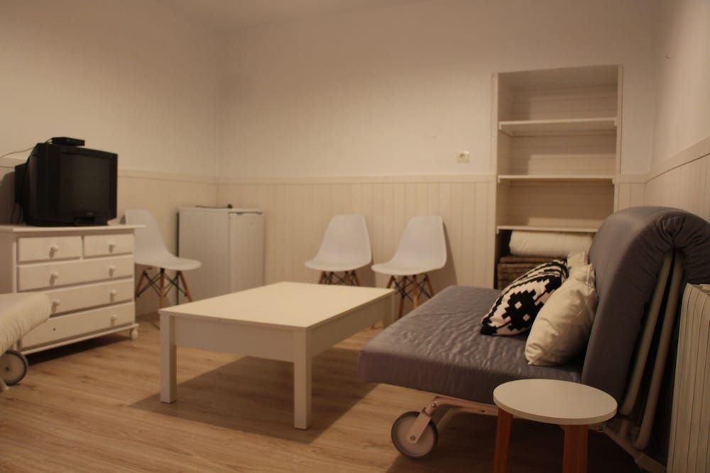 Hostel El Lago Caceres 3