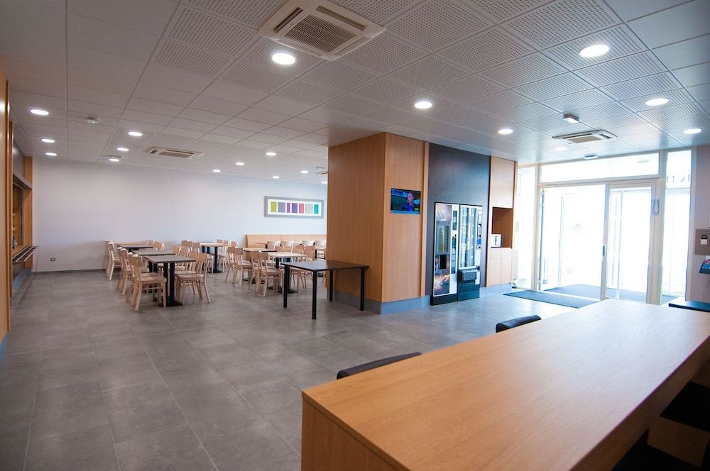 B&B HOTEL LA ROCHELLE Beaulieu Puilboreau 3