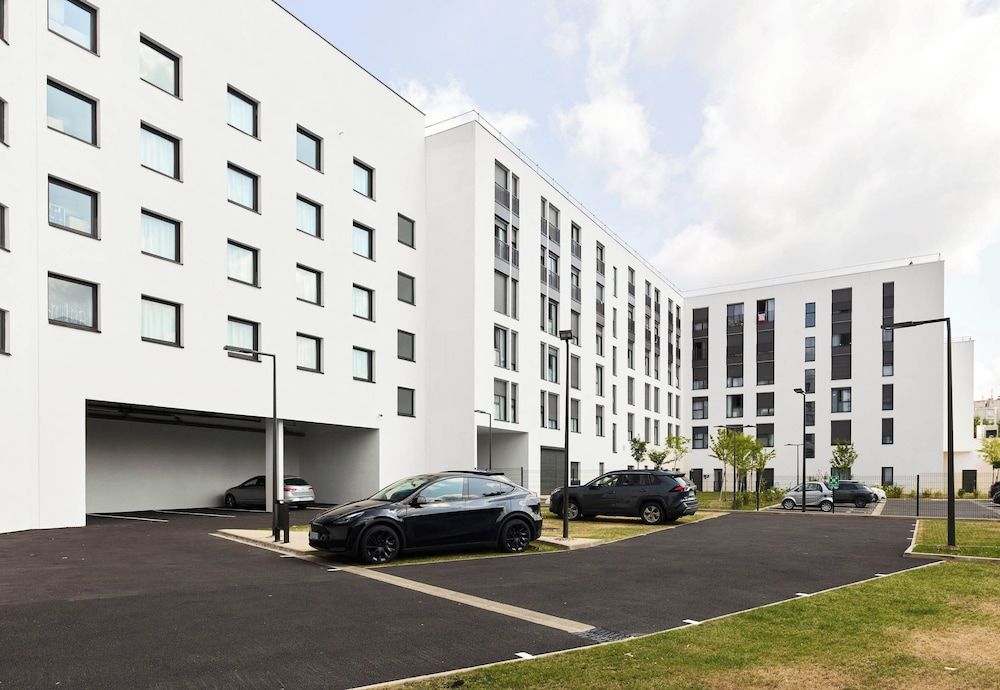 B&B Hotel Paris Clichy-Sous-Bois 3 étoiles à Clichy-sous-Bois