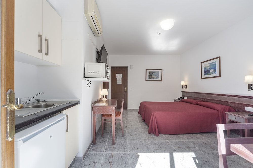 Apartamentos Cala Murada Tennis 3