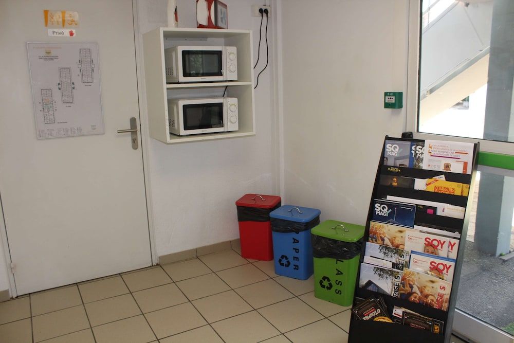 Hotel Première Classe Saint Quentin En Yvelines - Elancourt 3