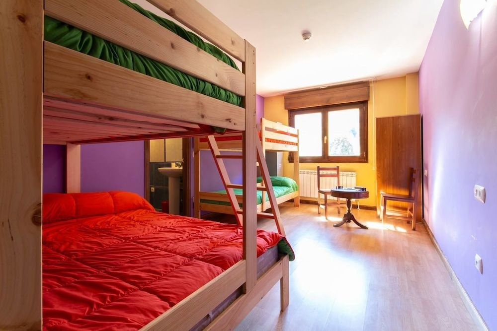 Albergue Los Avellanos - Hostel