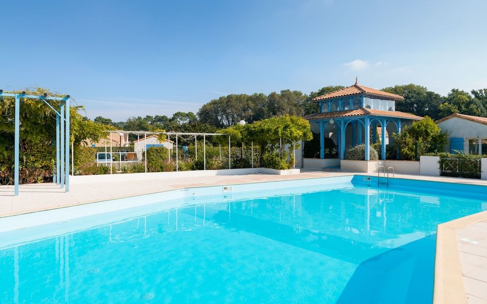 Résidence Lagrange Vacances Le Clos des Chênes 3 estrelas em Les Mathes