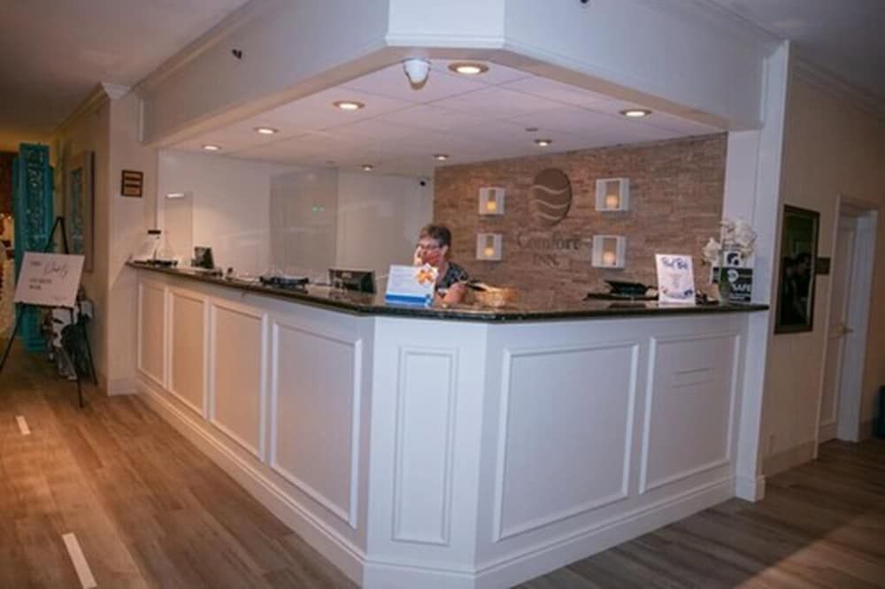 Comfort Inn Oceanside Deerfield Beach 2