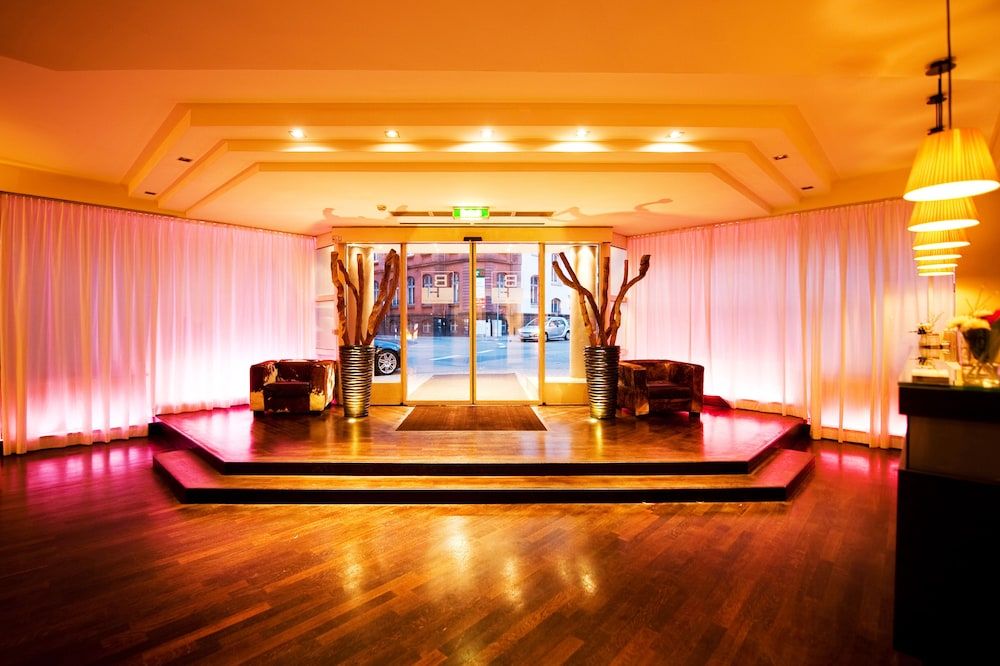 Bristol Hotel Frankfurt -1 estrellas en Fráncfort del Meno