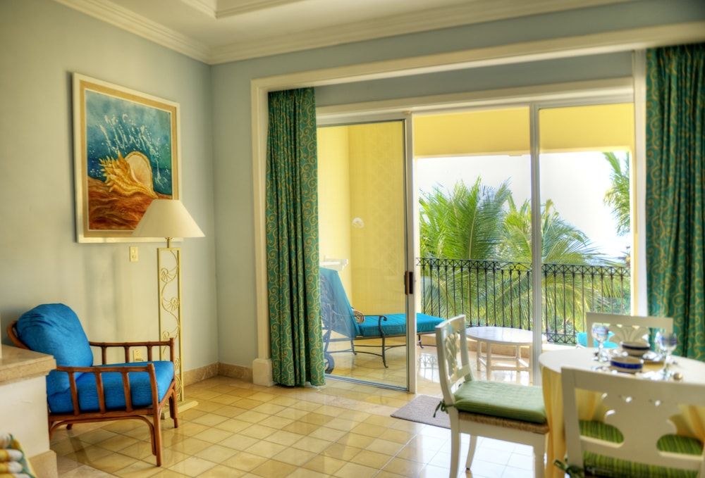 Pueblo Bonito Emerald Bay Resort & Spa - All Inclusive 3