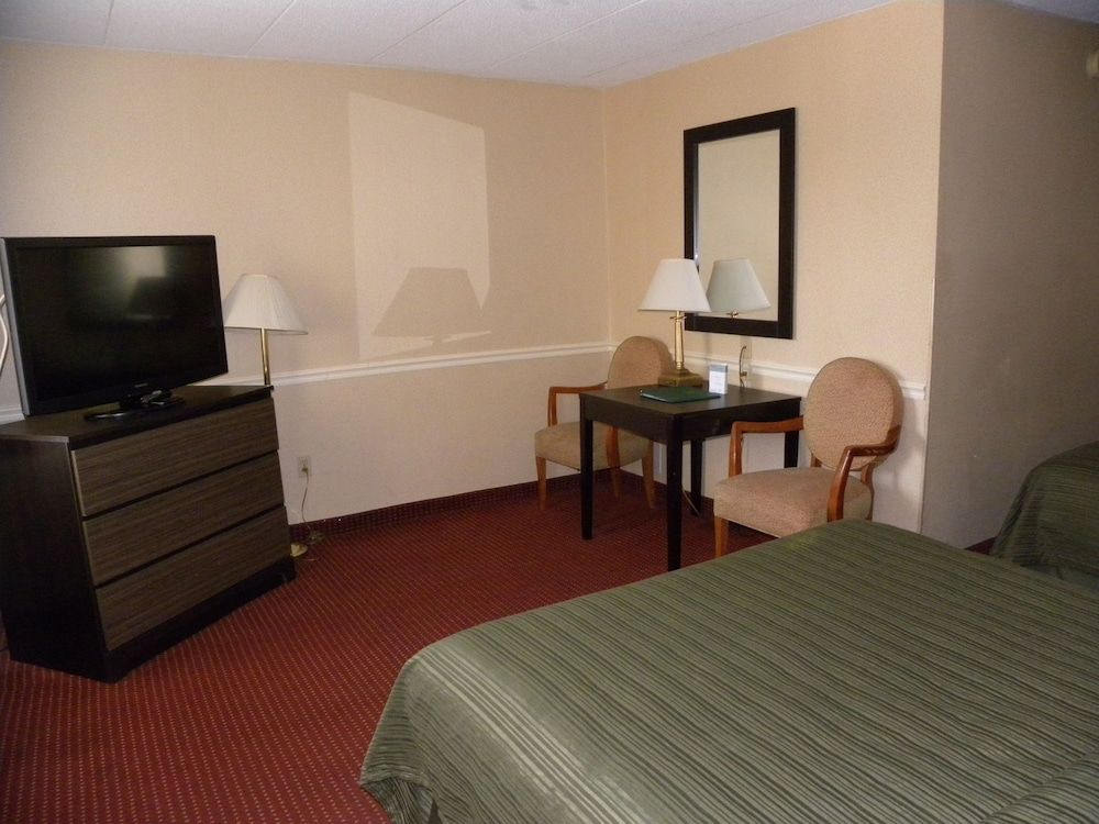 Quality Inn Mt. Vernon 2