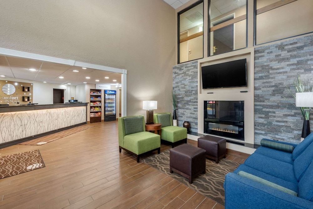 Comfort Inn South 2
