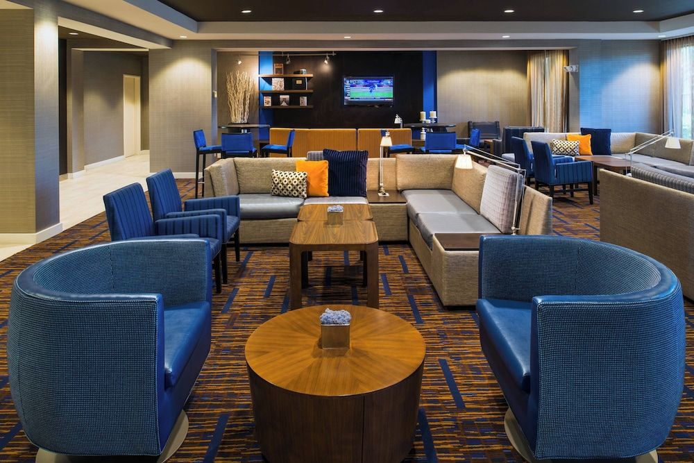 Courtyard by Marriott Palm Desert 3