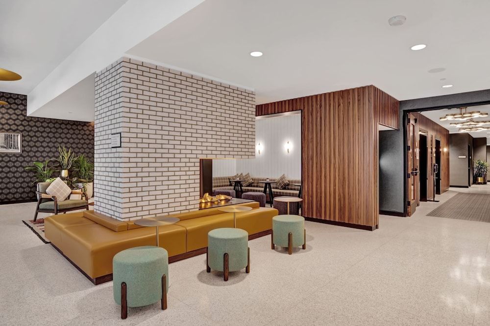 Hotel Indigo Minneapolis Downtown by IHG 2