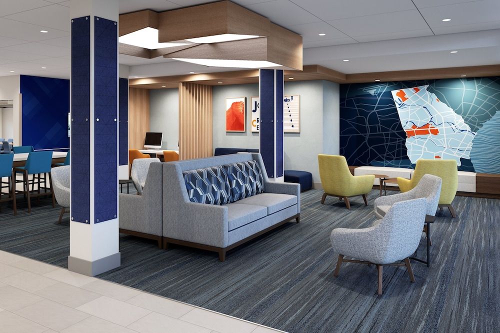 Holiday Inn Express & Suites Central Omaha by IHG 3