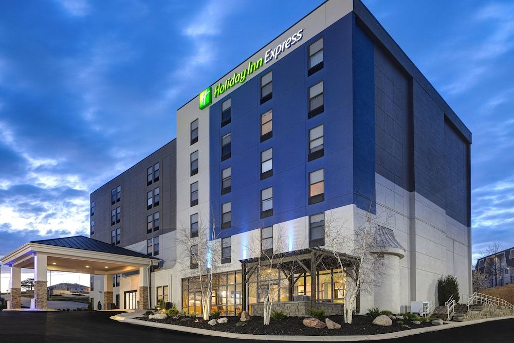 Holiday Inn Express & Suites Central Omaha by IHG 3 estrellas en Omaha