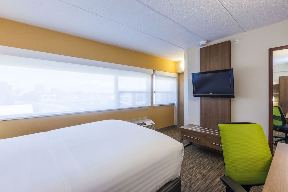 Holiday Inn Express Saint John Harbour Side by IHG 3
