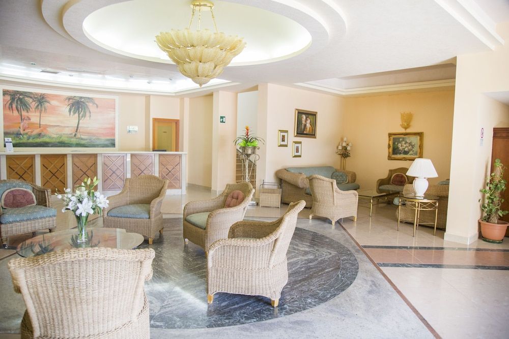 Hotel Village Paradise 2