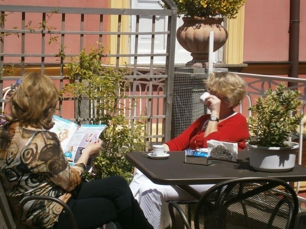 The Secret Garden Relais 2