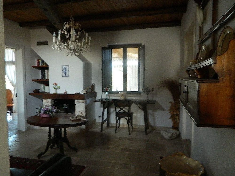 Fontana Vecchia Bed & Breakfast 2