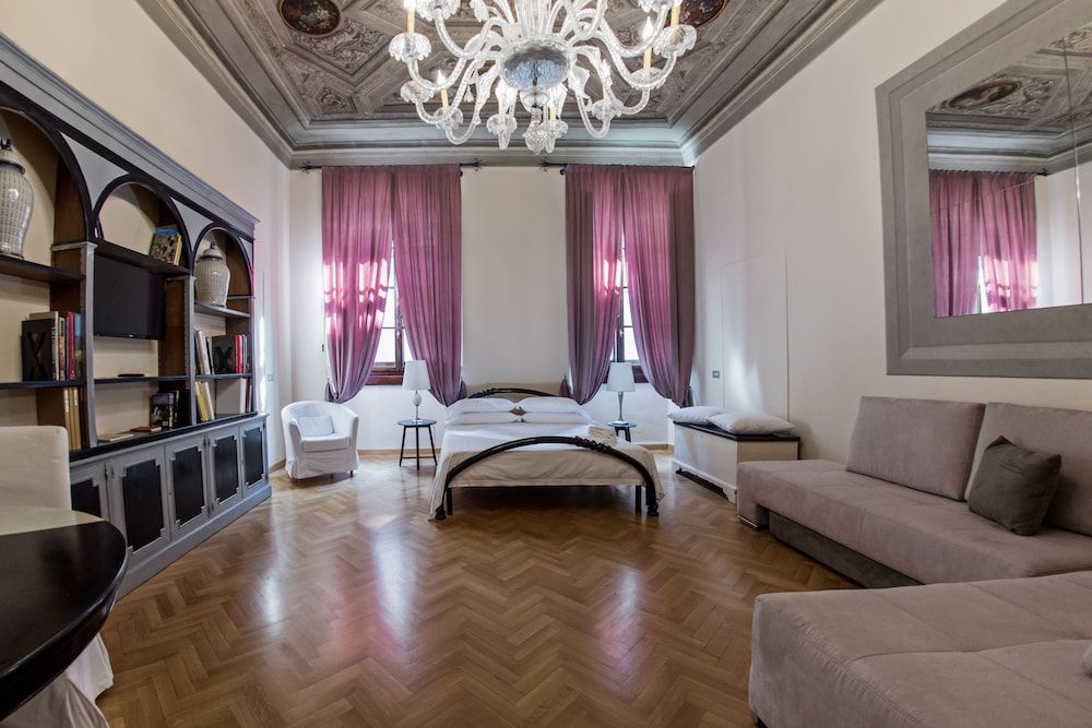N4U Guest House 2