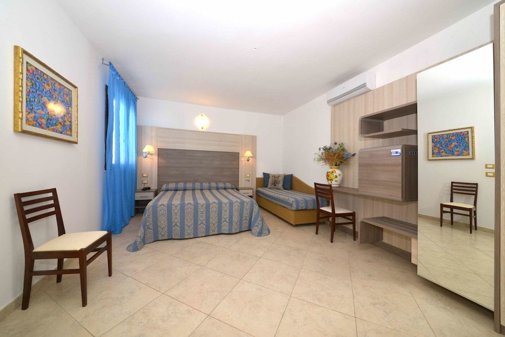 Riviera Hotel Residence 3