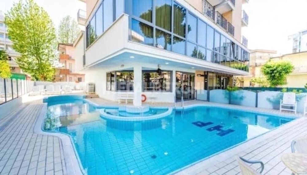 Hotel President 3 étoiles à Cesenatico