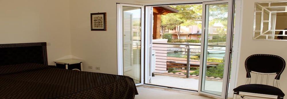 Residence Baia dei Delfini 3