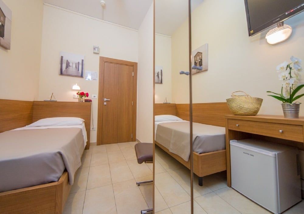 Mediterraneo Hotel & Suites 3