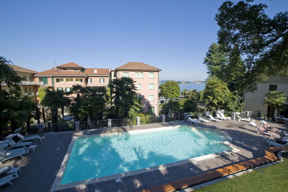 Hotel Beau Rivage 3 estrelas em Baveno