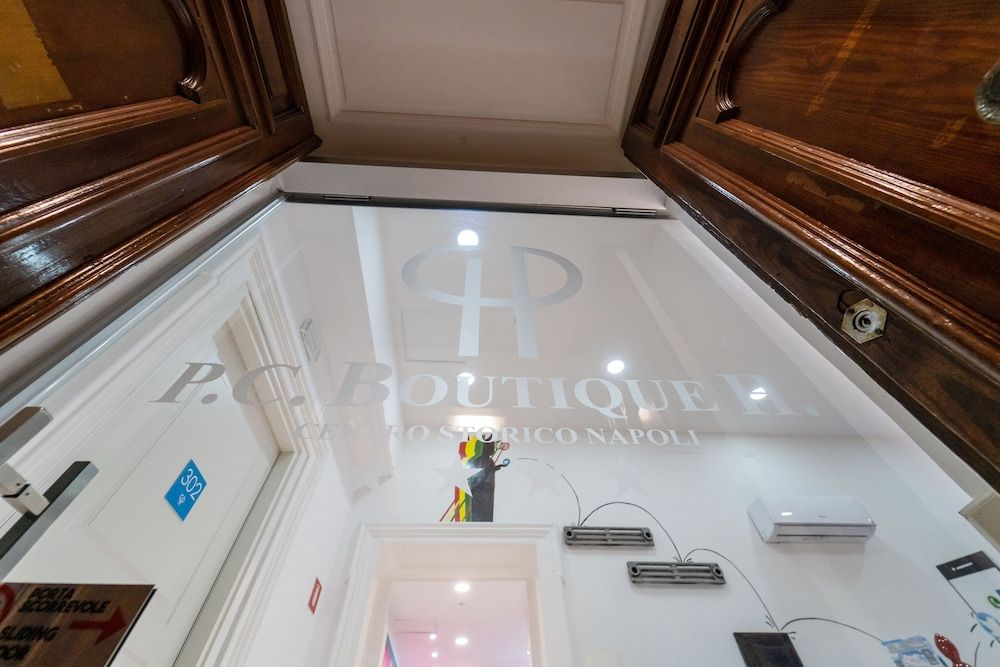 P.C. Boutique H. Napoli Centro 2