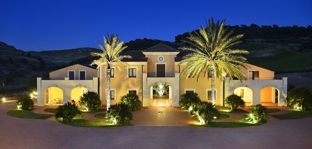 Baglio Caruana Cantina & Relais -1 estrelas em Montallegro