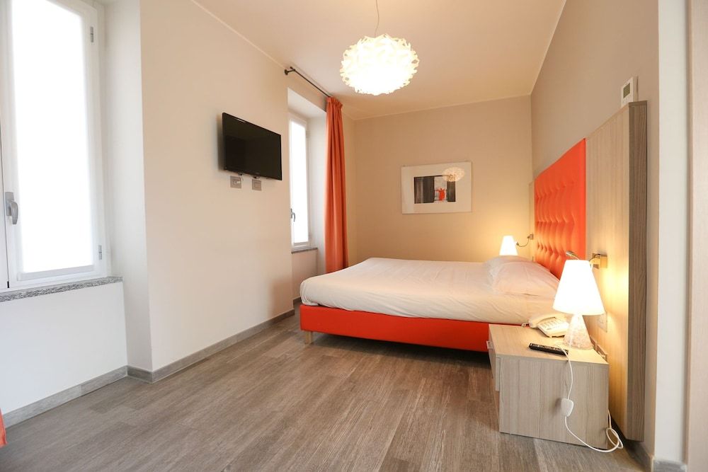 Amalia Bakery Home 2