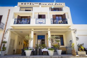 Hotel Riva Del Sole