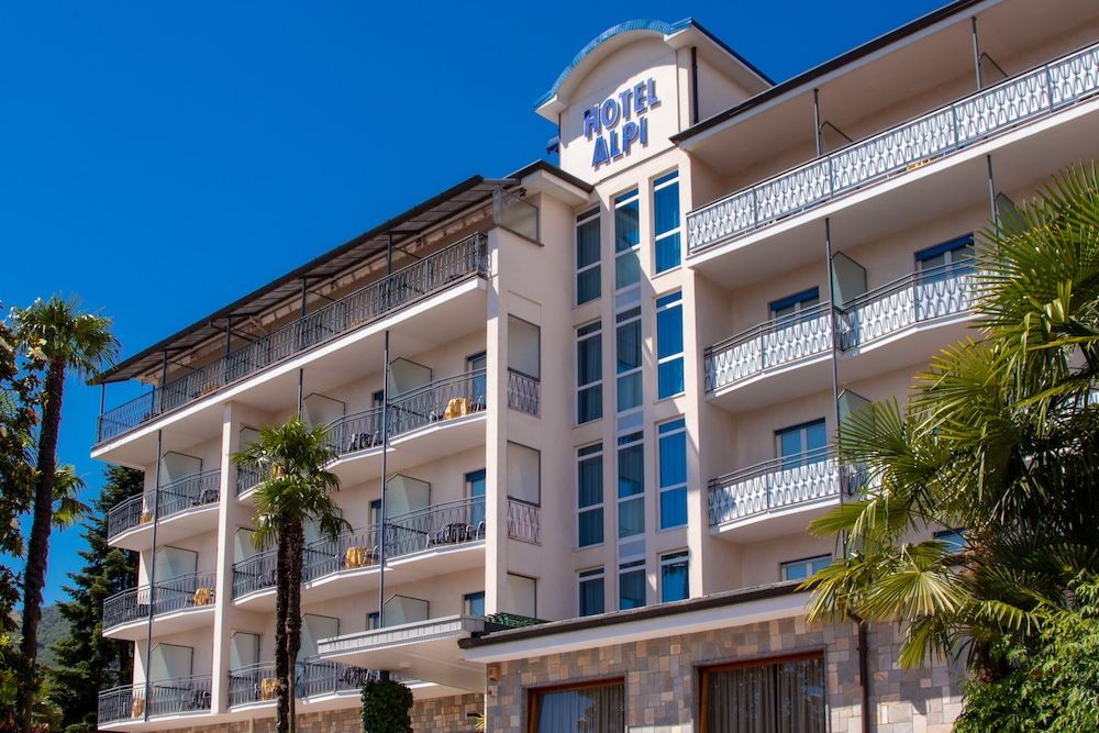 Hotel Alpi 3 estrelas em Baveno