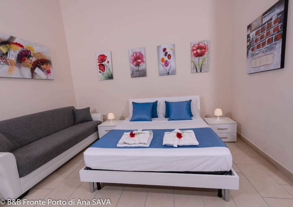 TOURIST APPARTMENT PORT VIEW. FREE TRANSPORT STRUCTURE TO CRUISE SHIP 3