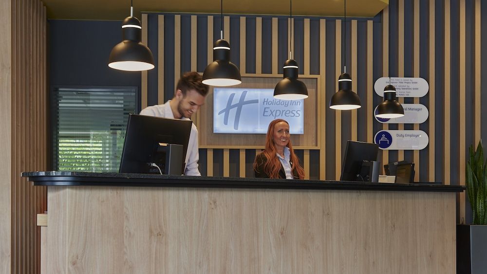 Holiday Inn Express Köln-Mülheim by IHG 2