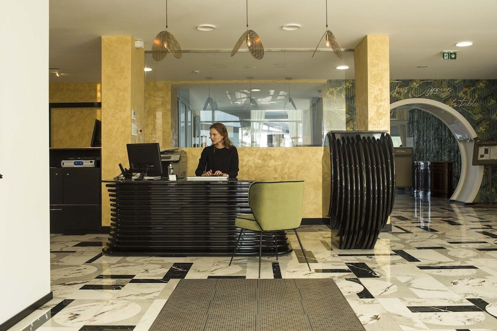 Hôtel La Pietra Restaurant & Spa 2